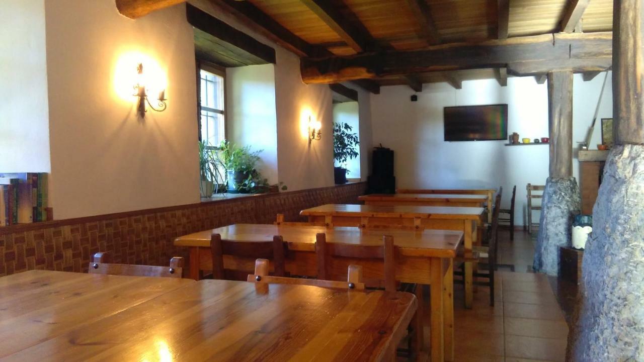 Albergue Mandoia Aterpetxea Arantzazu Exterior photo